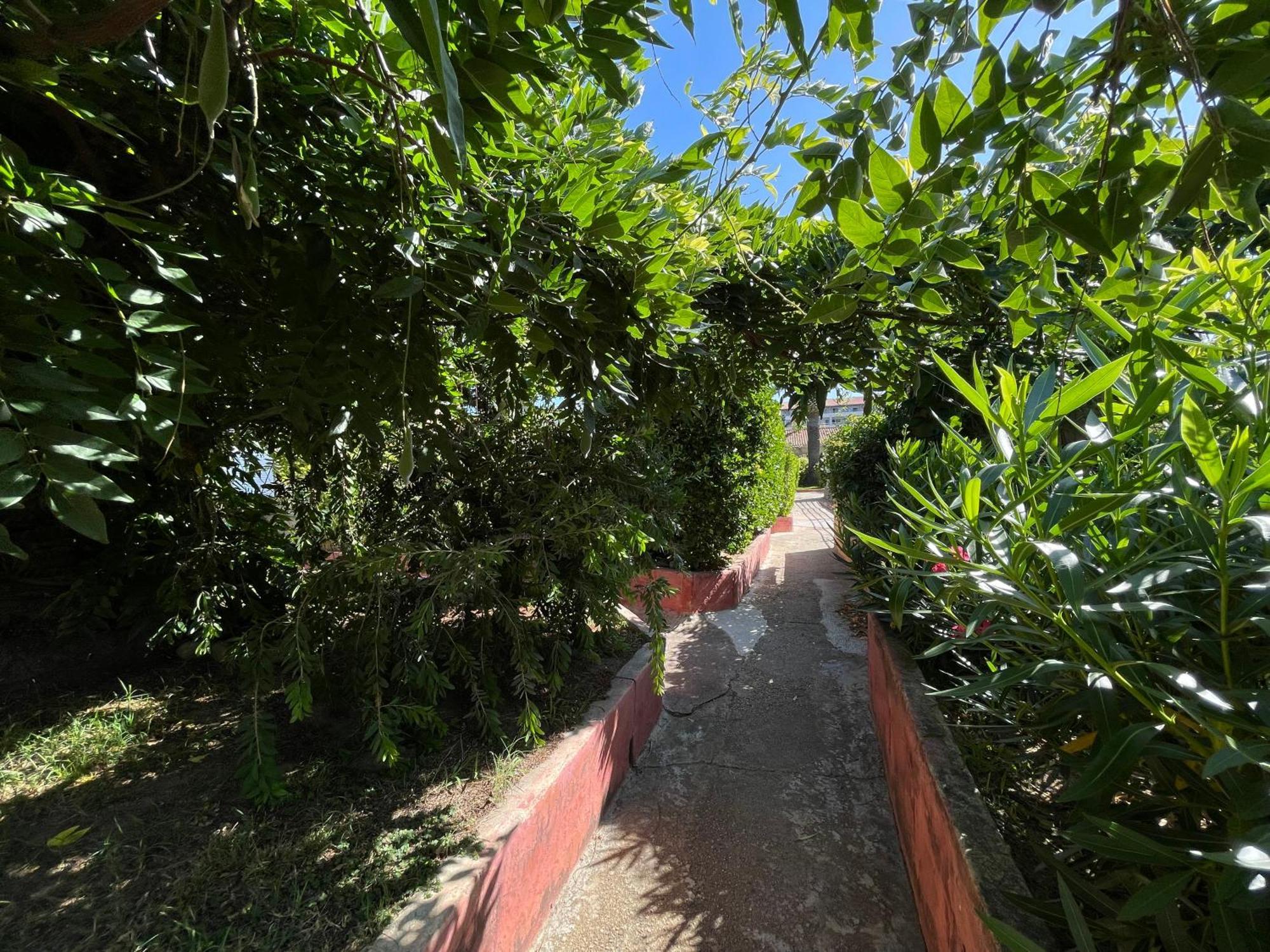 Le Rateau Bavoir Calvi  Buitenkant foto